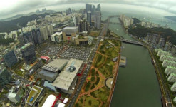 중국인은 ‘센텀시티’ 일본인은 ‘전포 카페거리’로 몰려