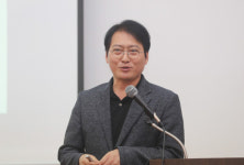 부산일보 해양CEO아카데미 특강 김선진 경성대 디지털미디어학부 교수 “재미, 행복한 삶의 전제… 설레는 취미 찾아야”