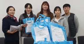 금정구 치매안심센터, 치매환자 가족에 수면베개 전달