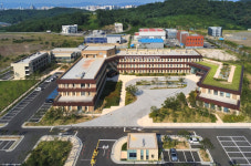 ‘울산 차세대 전지 연구개발센터’ 준공…전기차용 전지 개발