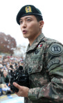 정용화 전역, 특공대 출신의  찐 경례…최애 걸그룹은 트와이스