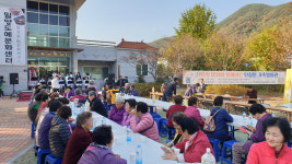 경남 밀양시 단장면에서 ‘밥차와 함께하는 영화관’ 운영
