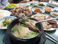 [수안동 ‘꼬리집’] 47년 내공이 우려낸 진하고 고소한 국물 “캬!”