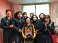 수영구 광안2동 가인회·방위협의회 「사랑의 장수사진」촬영후 가정방문 전달