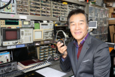 “디지털 시대지만 아마추어 무선 통신(HAM) 인기 여전”