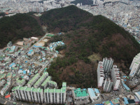 [단독] 하루에 1893억 입금, 부산은행 ‘화들짝’