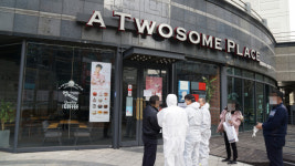 [포토뉴스] 부산 투썸플레이스 광안역점 폐쇄…코로나19 확진자 동선