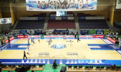 ‘코로나19’ 공격에 K리그 개막 무기한 연기