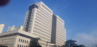 [단독] 부산고법 판사, 2심 선고 뒤 승소회사 로펌으로