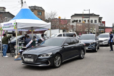 진주, ‘드라이브 스루’ 학교급식용 농산물 팔아주기