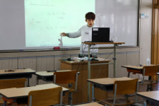 [포토뉴스] 사상 초유 ‘온라인 개학’, 일선 학교 온라인 원격 수업 준비 중…