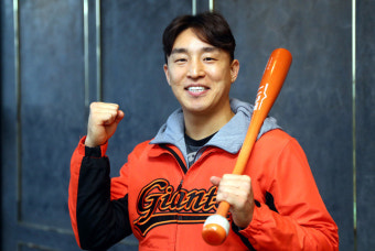 롯데 손아섭, KT 상대로 시즌 1호 홈런 폭발…1:3→4:3 역전 스리런 작렬