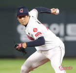 롯데 투수 배장호 전격 은퇴 남은 시즌 2군에서 코치 수업