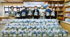동구 좌천동 발전애향회, ‘하절기 으쌰으쌰! 건강증진 물품’ 전달