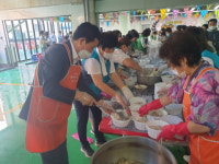 해운대구 반송2동, 어르신 1,000분께 삼계탕 대접 행사 개최