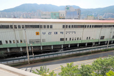 부산대역 화장실서 70대 남성 숨진 채 발견… “심장마비 추정”