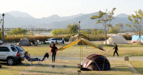 “캠핑장 검색 10배 급증” 비대면 관광 트렌드 확인됐다