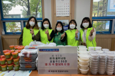 북구 화명3동 새마을부녀회, 돼지국밥과 과일주스 나눔