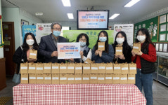 경남대 간호학과 봉사동아리, 마산종합사회복지관에 코로나 키트 전달