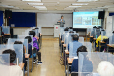 이성문 연제구청장, 제17기 연제실버대학 특강