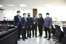 부산경상대학교 보직자 임명식 가져