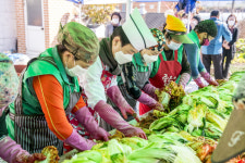 [포토뉴스] 진주 집현면 새마을부녀회 김장 나눔