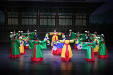 신명 민속춤과 단아한 교방춤 그 절묘한 어울림 속으로…