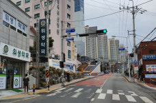 사람도 말도 똥차도 덤덤히 품어준 대티고개