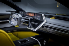 이제 자동차는 최첨단 생활공간… ‘디지털 콕핏’이 온다