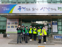 거제2동 주민자율방역단, 코로나19 확산 방지 민관 합동 방역