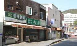 [르포]동부산대 폐교 150일… 상권까지 무너진 대학가