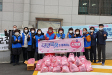 동구 수정2동 자원봉사캠프, 쪽방주민들에게 명절맞이 위로물품 전달
