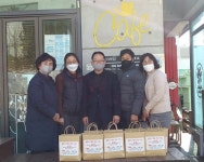 닥밭골 행복협동조합, 어르신 떡국 전달