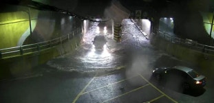 부산도시철도 2호선 재난방송 먹통…터널·지하도 70% 수신 불량