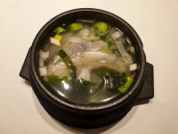 입맛 당기는 한 점 입에서 녹는 한 점 싱싱 쫄깃한 한 점 빠져드는 매력 팔미초밥