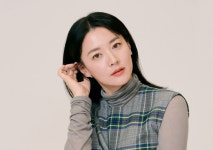 이영애 측 남편 정호영 회장, 방위산업과 전혀 관계없다