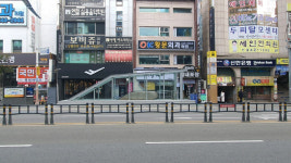 부산 도시철도 덕천·숙등·사직역 출구에 캐노피 설치