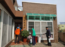 동삼2동 주민자율방역단, 관내 다중이용시설 코로나 방역 실시