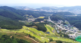 기장동원로얄CC, 승부욕 자극하는 개성 있는 코스로 9홀 규모 퍼블릭 골프장 한계 넘었다