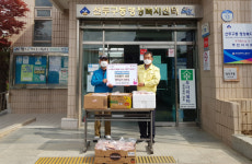 선두구동 상인, 돼지고기 80kg 60가구에 후원