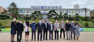 [포토뉴스] 디자인 전문회사 협동조합 디딤돌, 거제 장목중학교에 재능기부