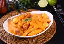 배떡, 로제떡볶이 레시피 도용 의혹 반박…대표가 中교포? 악성 루머