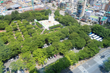 부산시청 지상주차장 지하화 사실상 물거품…반쪽공원도 그대로