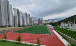 이달 말 준공 앞두고 마무리 공사 중인 양산 덕계체육공원