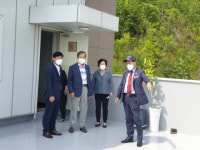 거제 서울아동병원, 신진주유소 호국보훈의 달 맞아 어려운 보훈가족에게 선풍기 기부