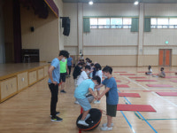 금정구, 성장기 어린이들과 “체형 바로잡아요”