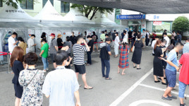 부산 하루 확진자 80명대로 ‘뚝’… ‘기세 꺾였다’ 판단은 일러