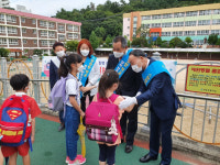창원교육지원청 이상락 교육장, 등굣길 학생 맞이로 첫 시작