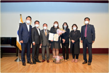 [포토뉴스] 동구자성대노인복지관, 대통령상 수상