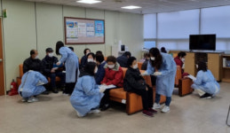 김해시, 어르신들 위해 순회 추가 접종 실시